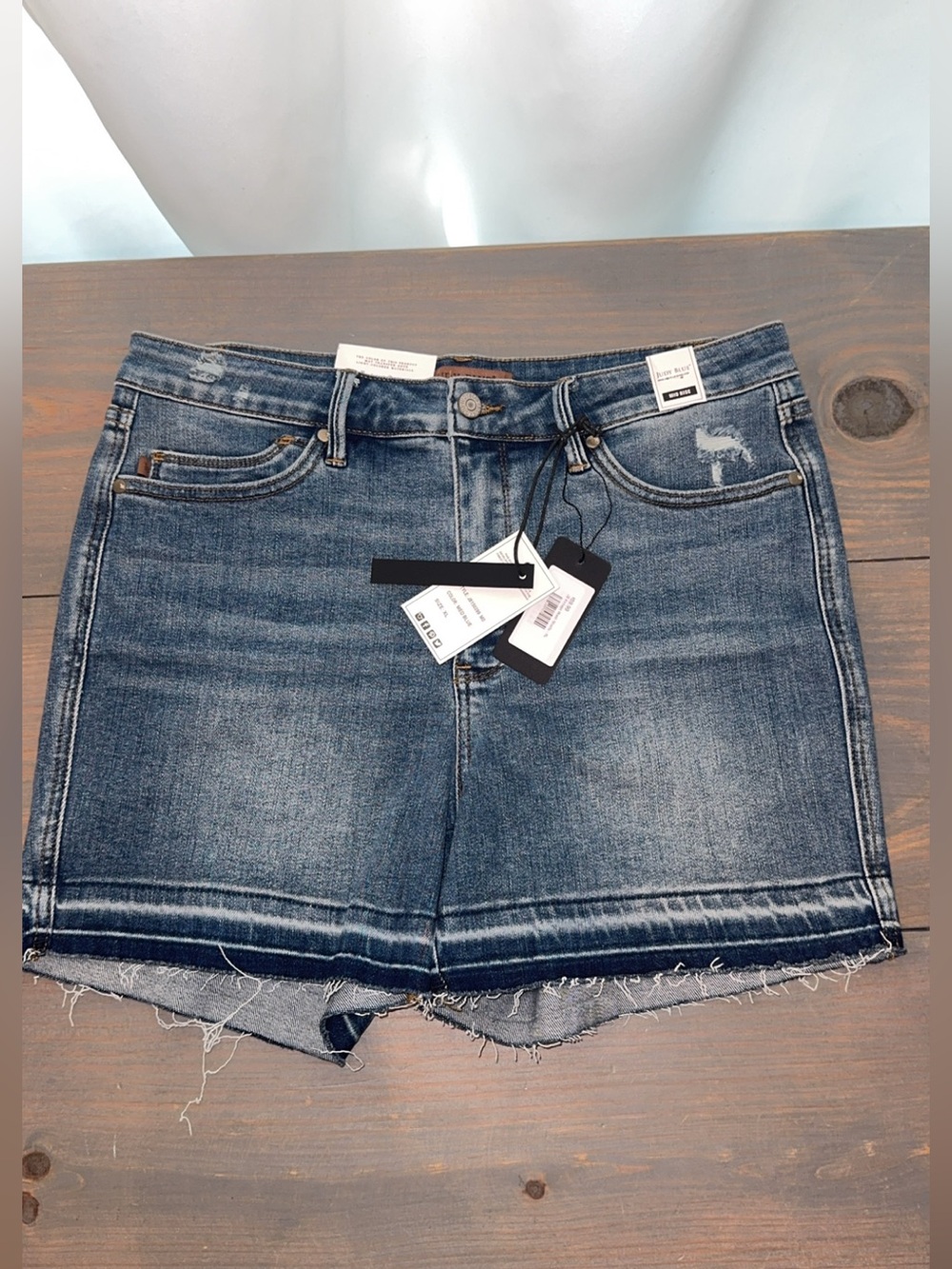 NWT Judy Blue Women's Blue Denim Cut-Off Shorts